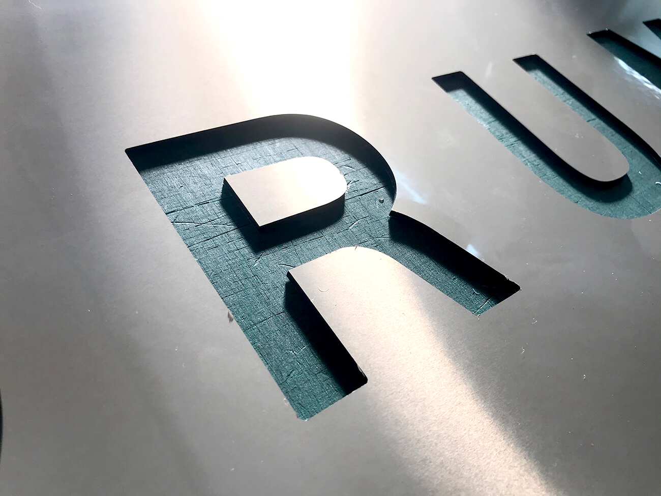 ルーター加工機・アルミ複合板